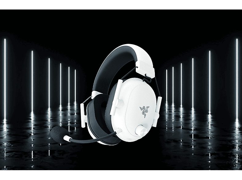 1:auriculares-inalambricos-blackshark-v2-hyperspeed-razer-circumaurales-bluetooth-blanco-1.jpg|2:auriculares-inalambricos-blackshark-v2-hyperspeed-razer-circumaurales-bluetooth-blanco-2.jpg|3:auriculares-inalambricos-blackshark-v2-hyperspeed-razer-circuma