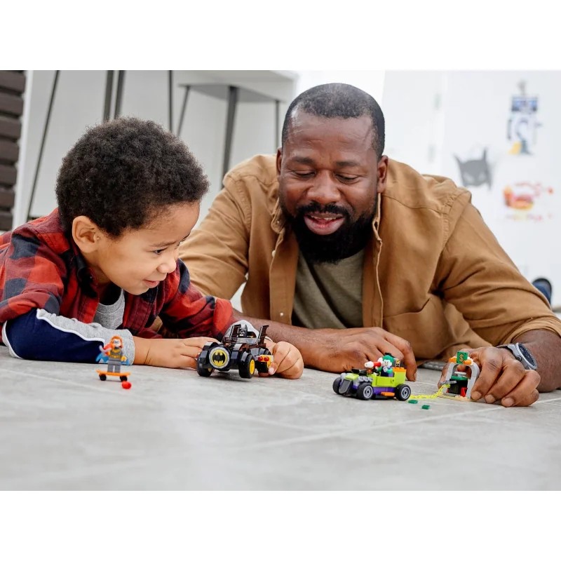 1:lego-76180-batman-vs--the-joker-persecucion-en-el-batmobile-1.jpg|2:lego-76180-batman-vs--the-joker-persecucion-en-el-batmobile-2.jpg|3:lego-76180-batman-vs--the-joker-persecucion-en-el-batmobile-3.jpg|4:lego-76180-batman-vs--the-joker-persecucion-en-el